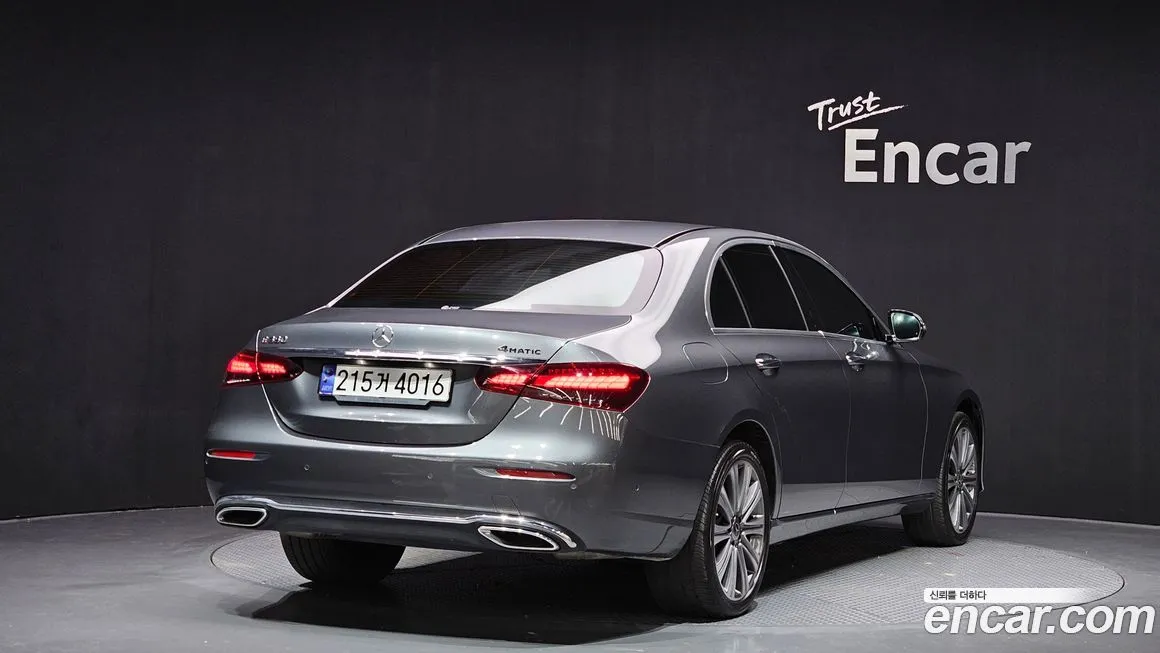 Mercedes-Benz E-Class 2023 из KR, фото 2
