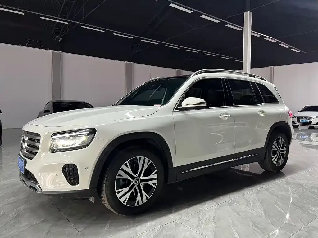 Mercedes-Benz GLB 2023 из CN, фото 1