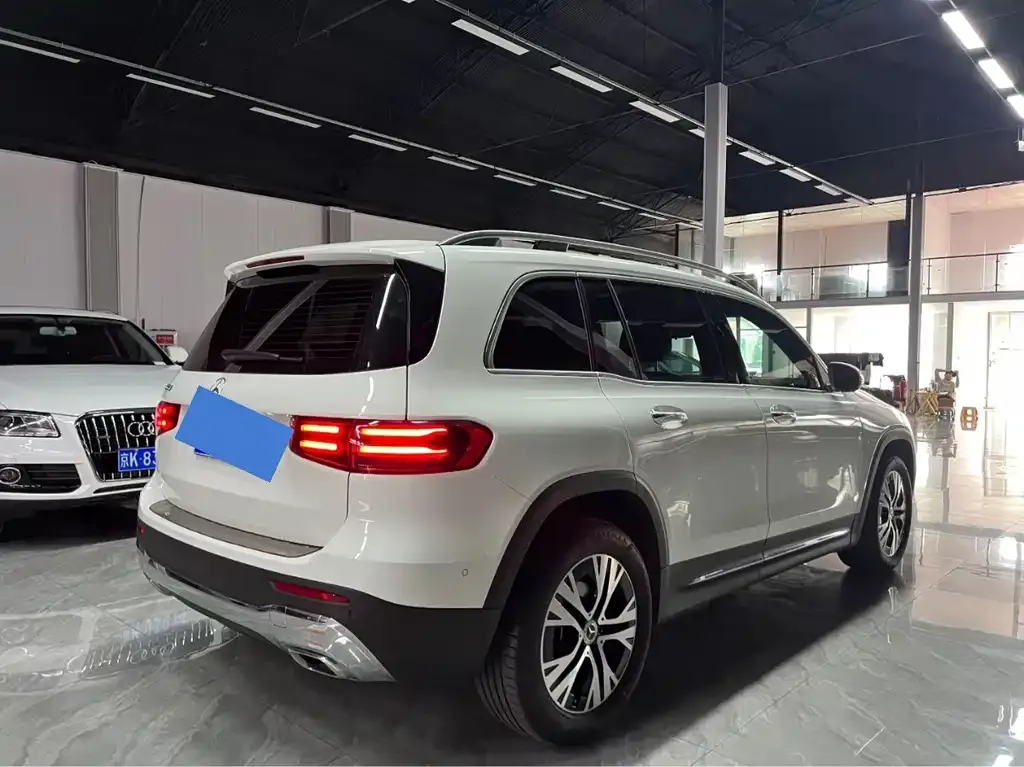 Mercedes-Benz GLB 2023 из CN, фото 3