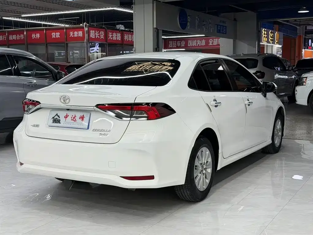 Toyota Corolla 2021 из CN, фото 7