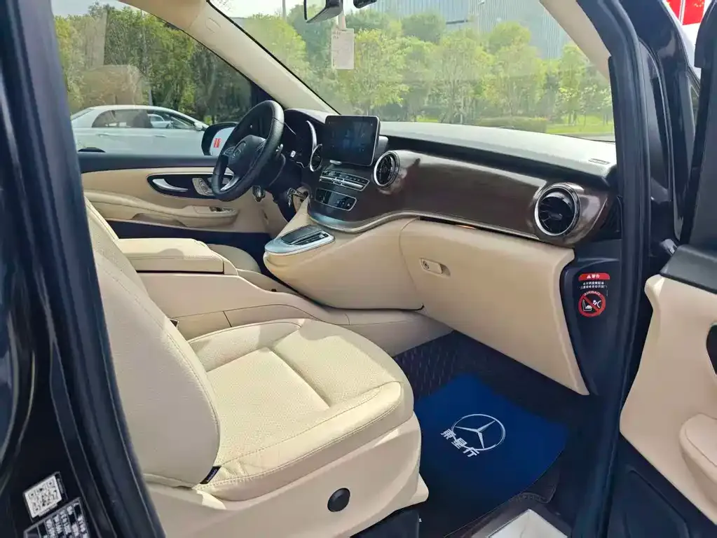 Mercedes-Benz V-Class 2021 из CN, фото 9