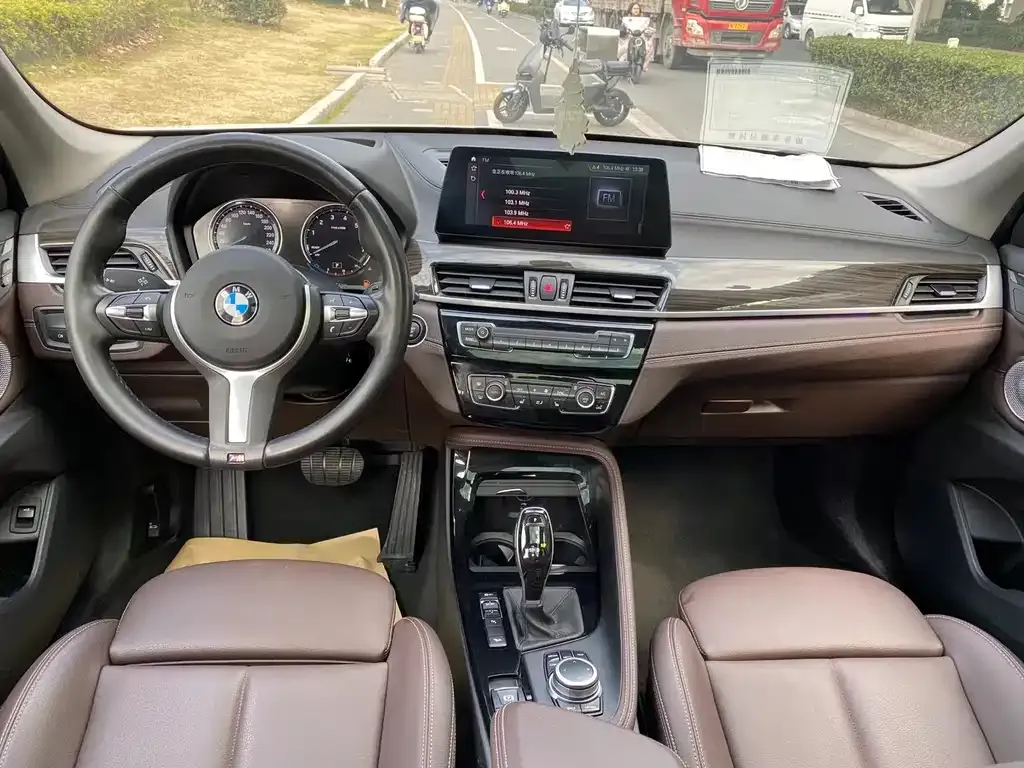 BMW X1 2021 из CN, фото 8