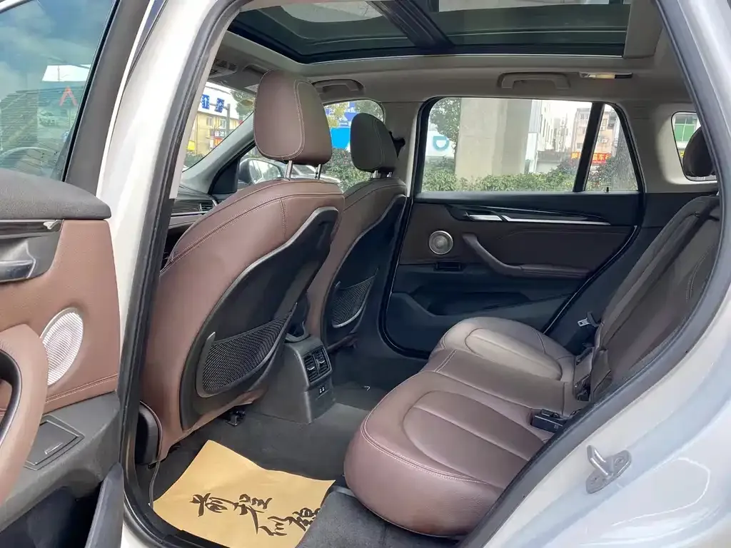 BMW X1 2021 из CN, фото 9