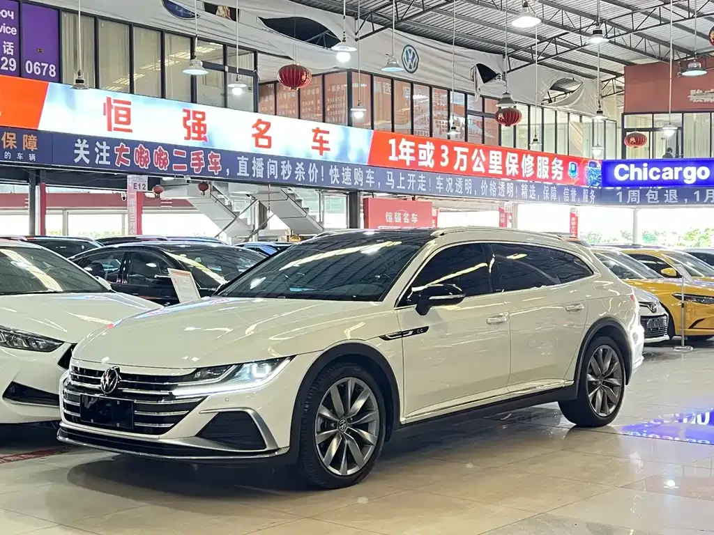 Volkswagen CC 2023 из CN, фото 1