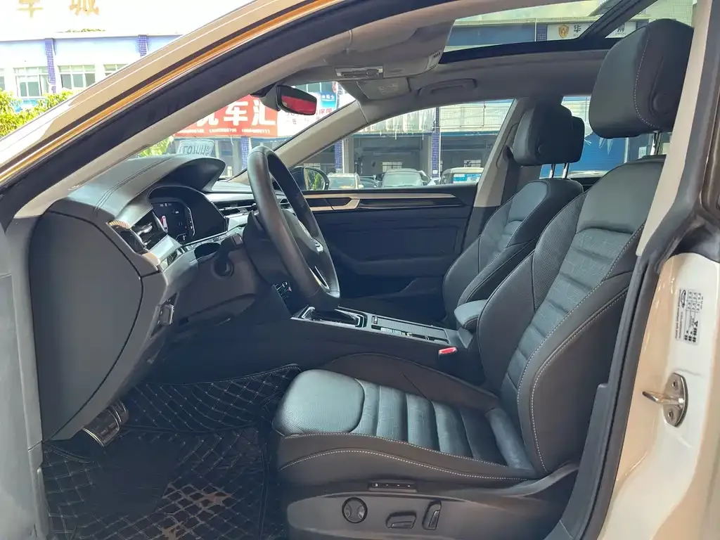Volkswagen CC 2023 из CN, фото 6