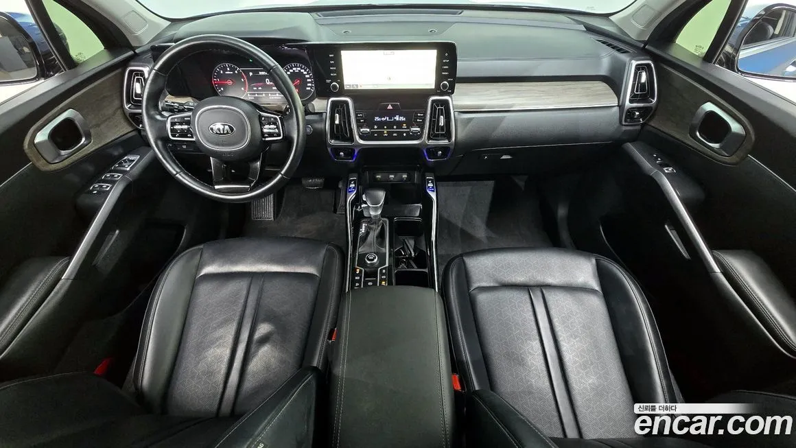 Kia Sorento — фото 7