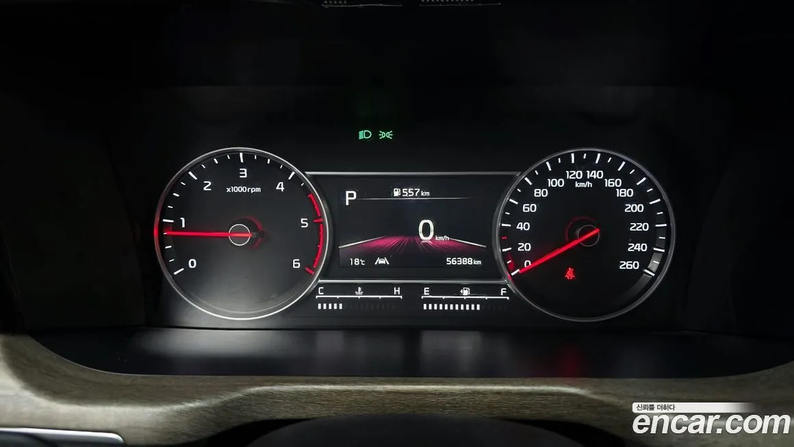 Kia Sorento — фото 8