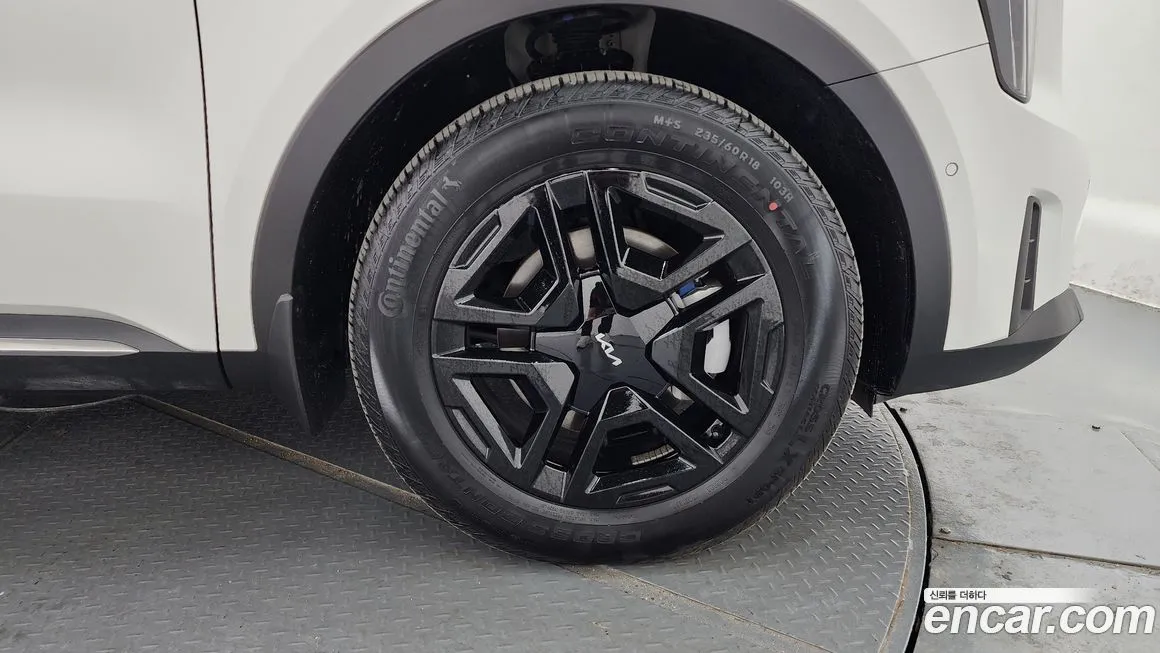 Kia Sorento — фото 5