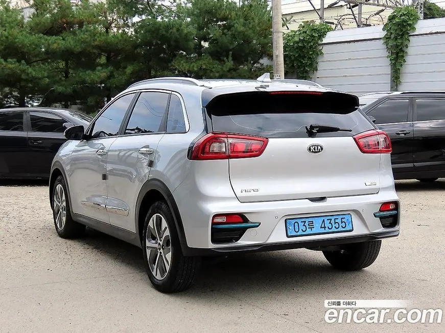 Kia Niro — фото 3