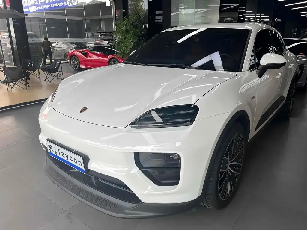 Porsche Macan EV — фото 1