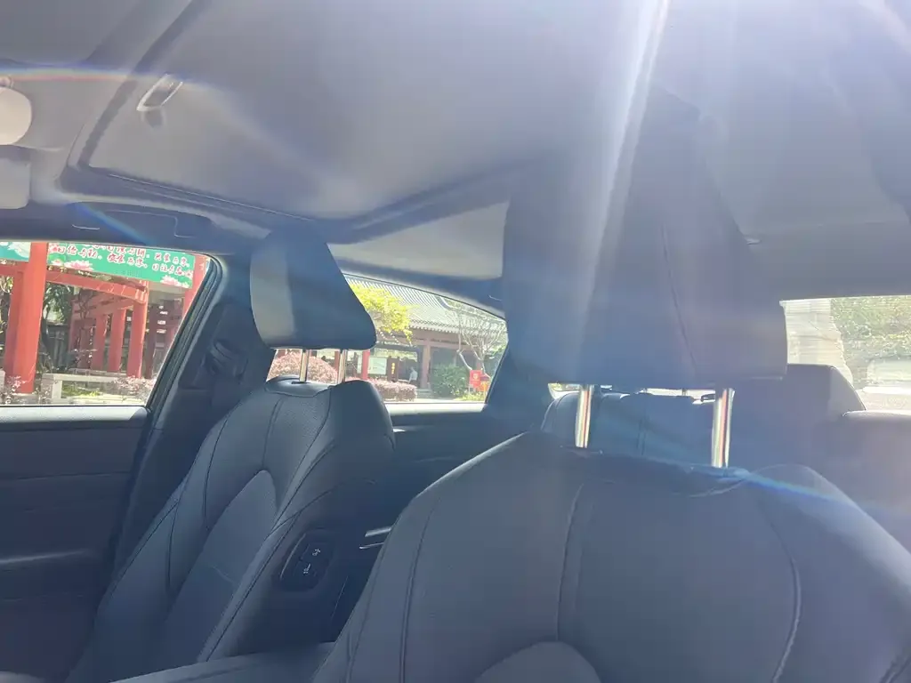 Toyota Avalon 2021 из CN, фото 10