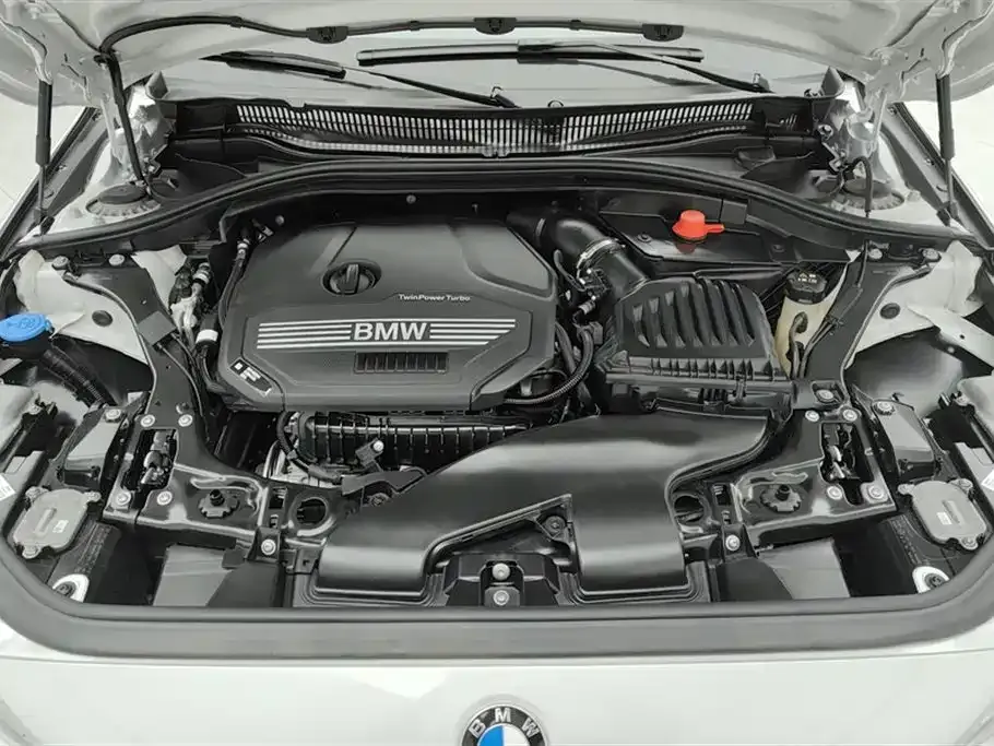 BMW 1 Series 2023 из CN, фото 10