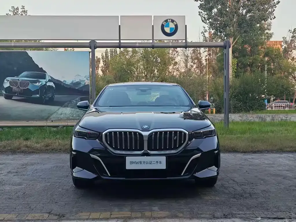 BMW i5 2025 из CN, фото 2