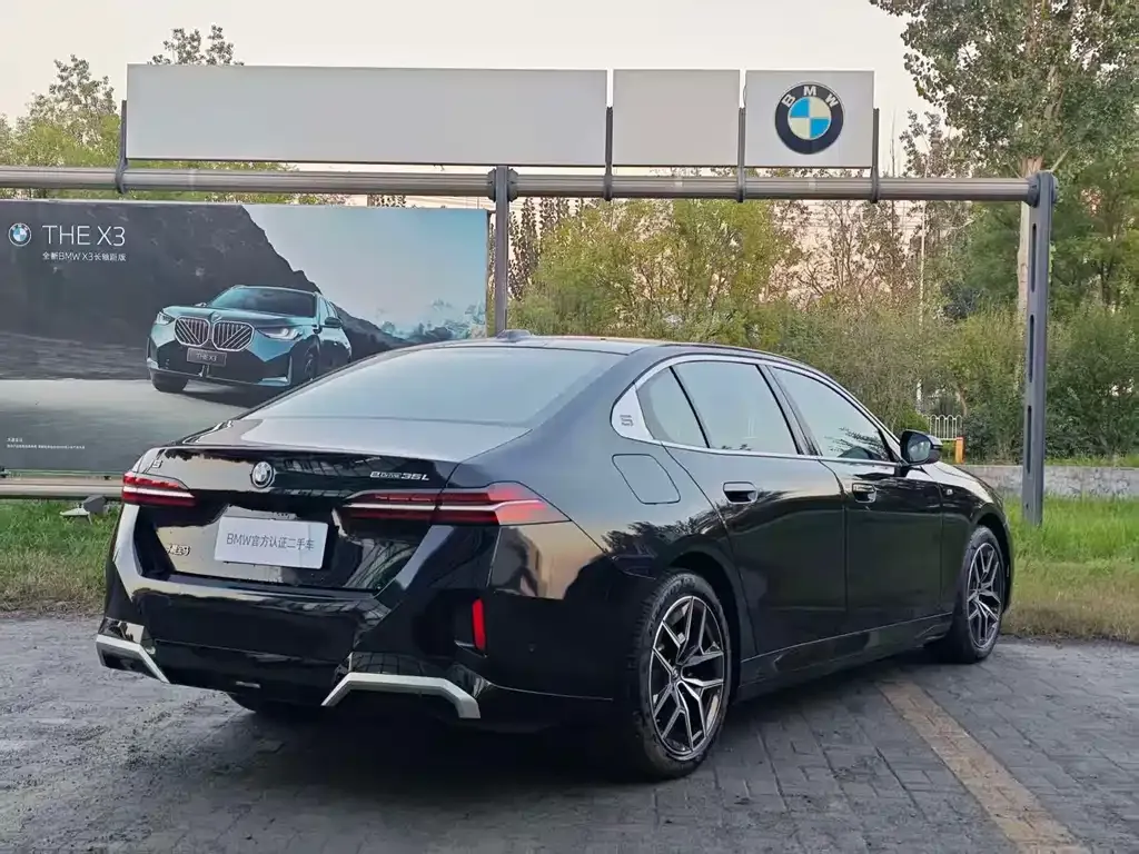 BMW i5 2025 из CN, фото 5