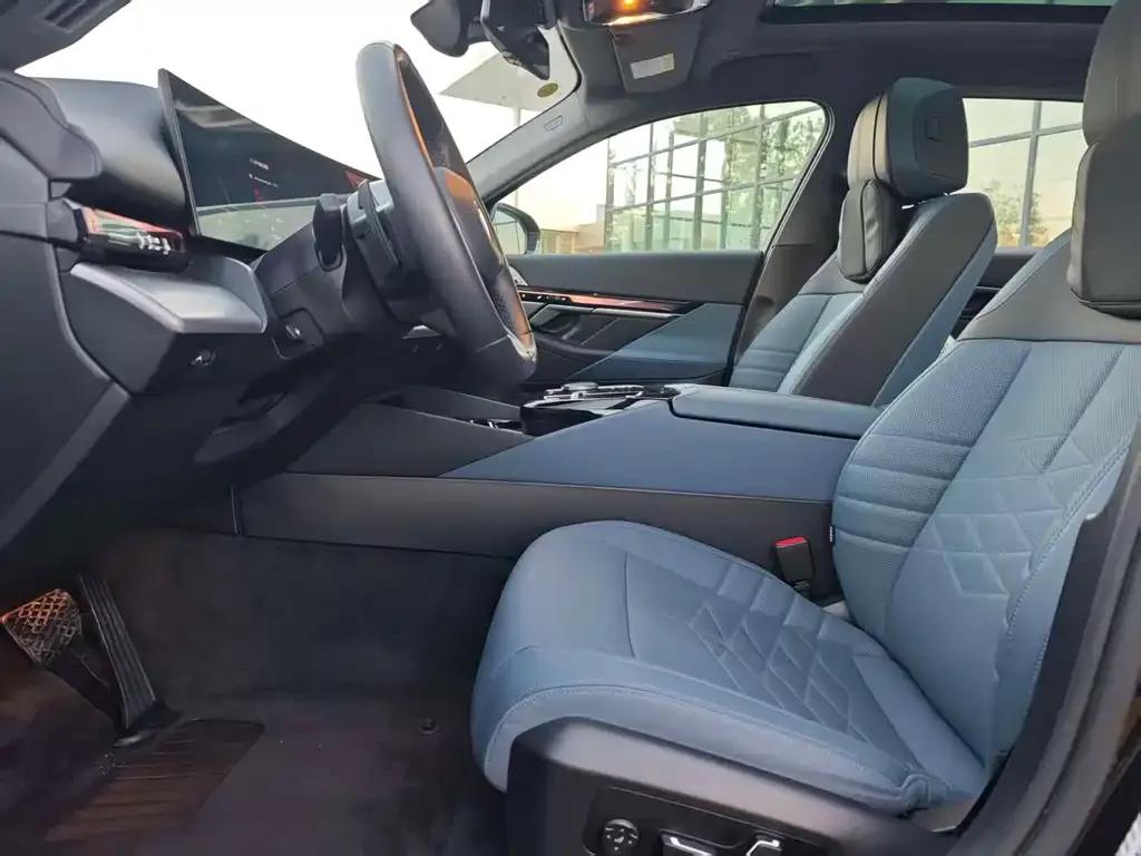 BMW i5 2025 из CN, фото 7