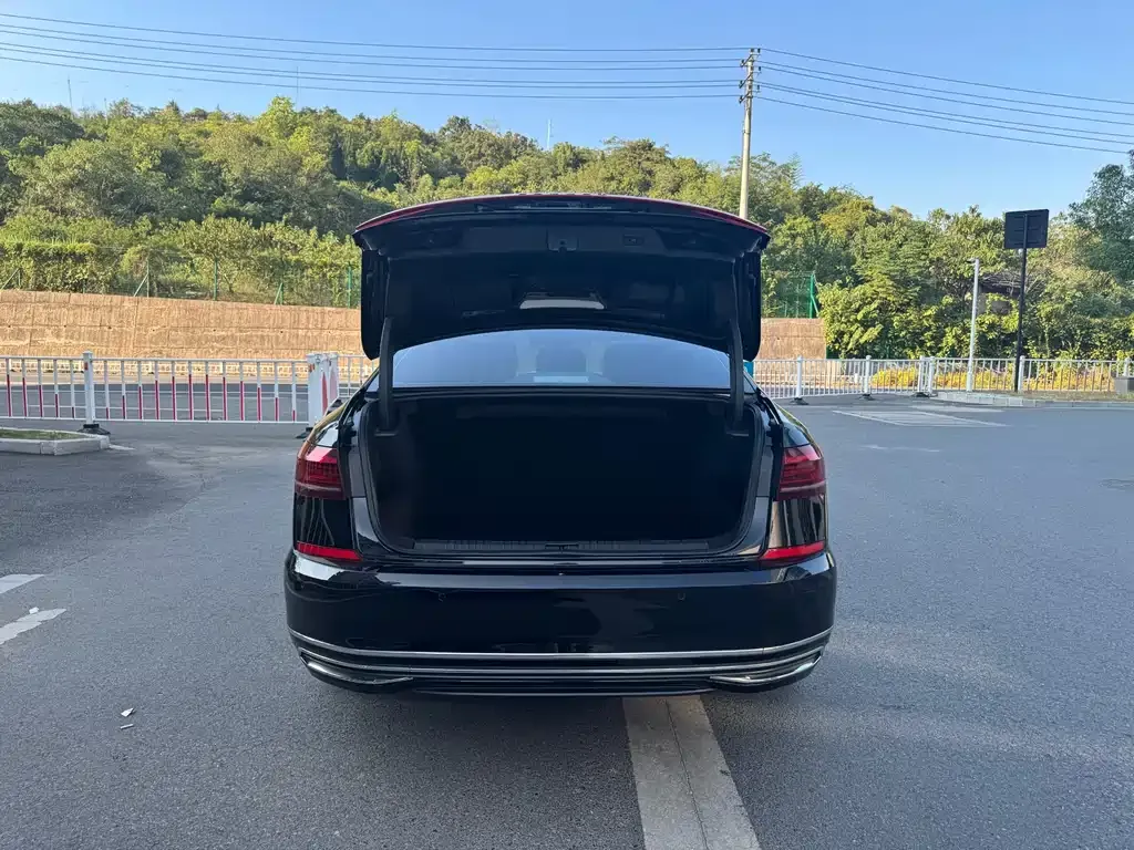 Volkswagen Passat — фото 10