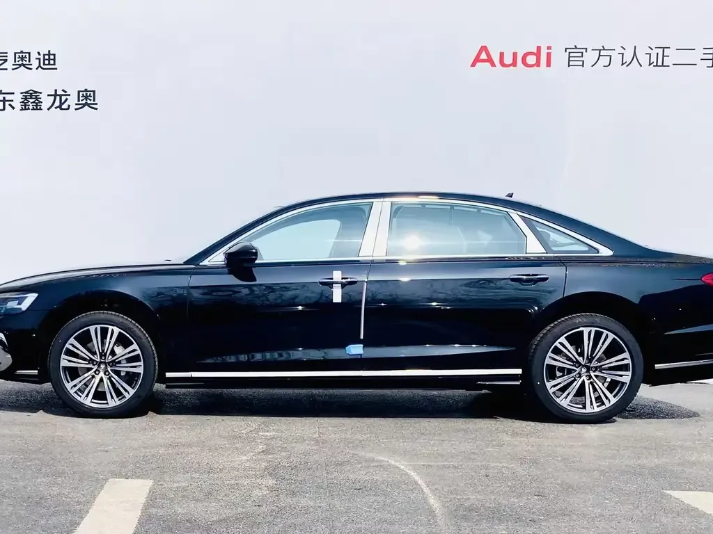 Audi A8 — фото 3