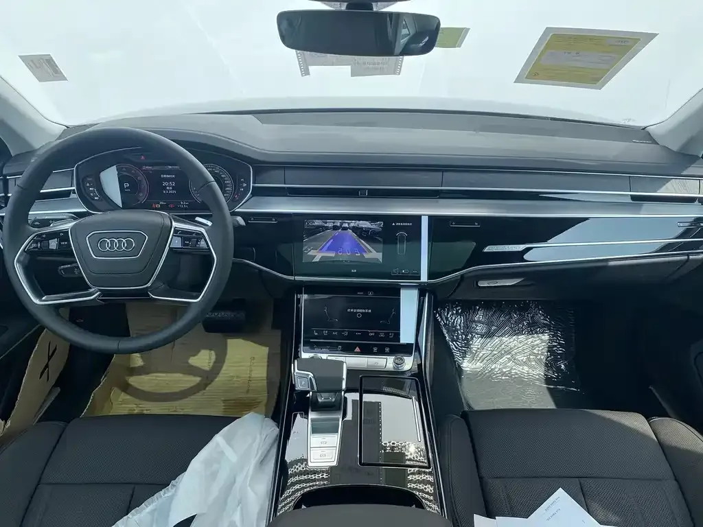Audi A8 — фото 4