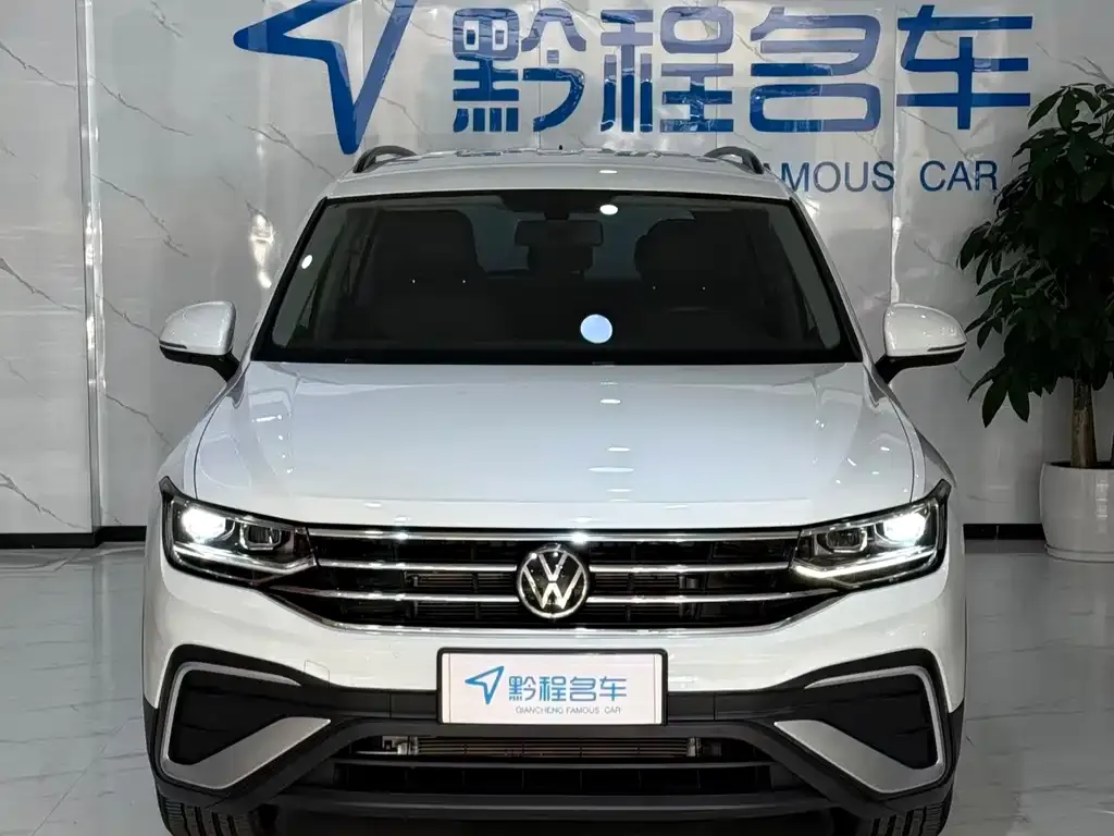Volkswagen Tiguan L 2023 из CN, фото 2