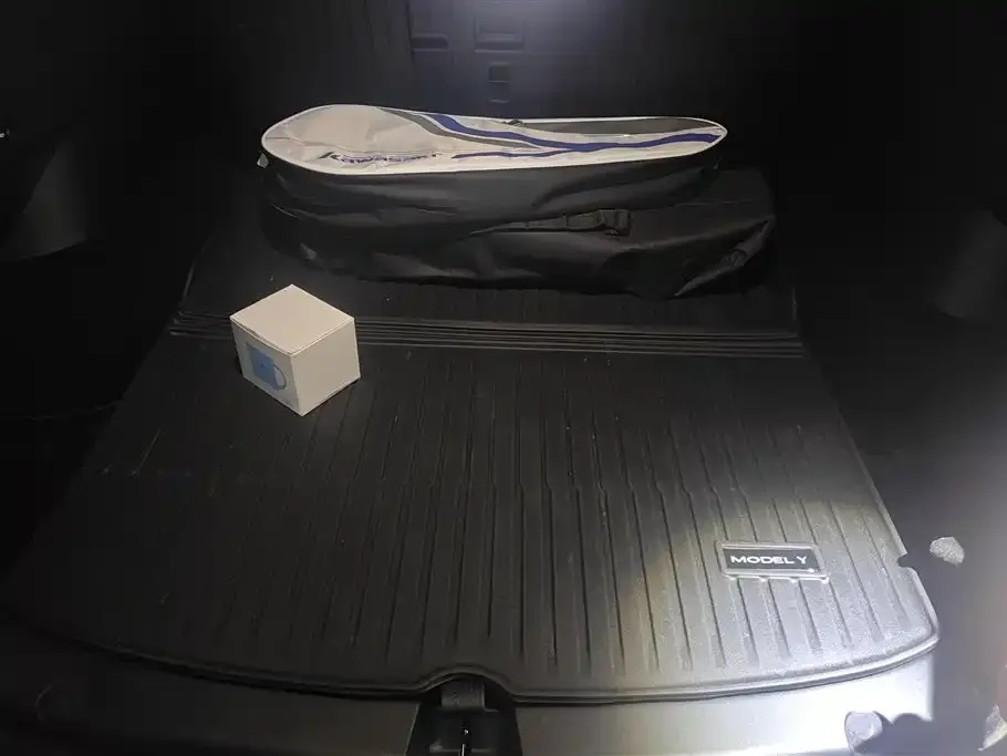Tesla Model Y 2025 из CN, фото 4