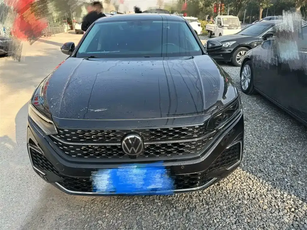 Volkswagen Passat 2023 из CN, фото 5