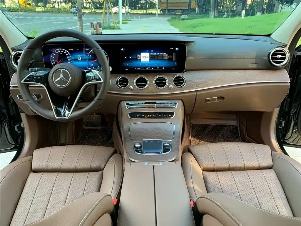Mercedes-Benz E-Class 2024 из CN, фото 10