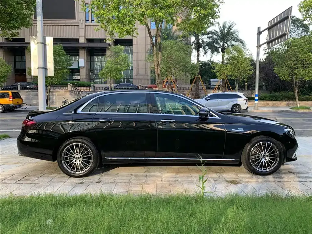 Mercedes-Benz E-Class 2024 из CN, фото 9