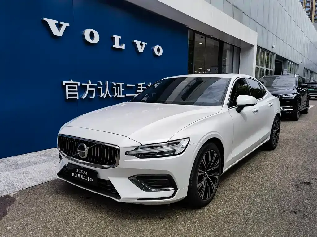 Volvo S60 — фото 2