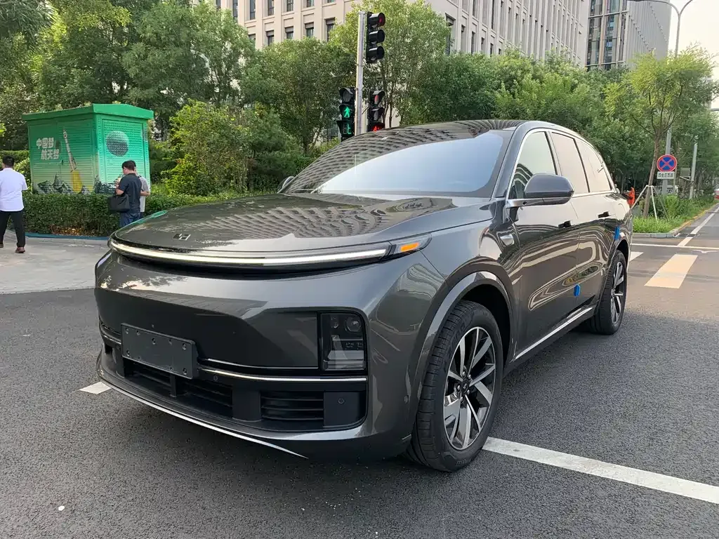 Li Auto L8 2023 из CN, фото 1