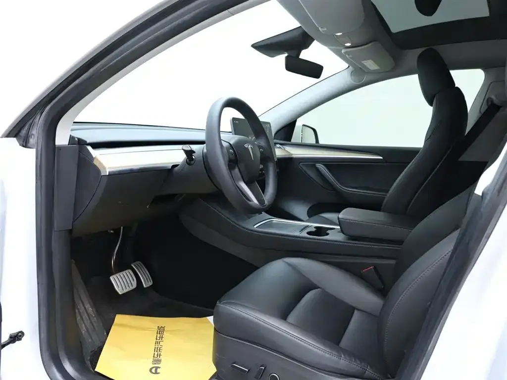 Tesla Model Y 2022 из CN, фото 8