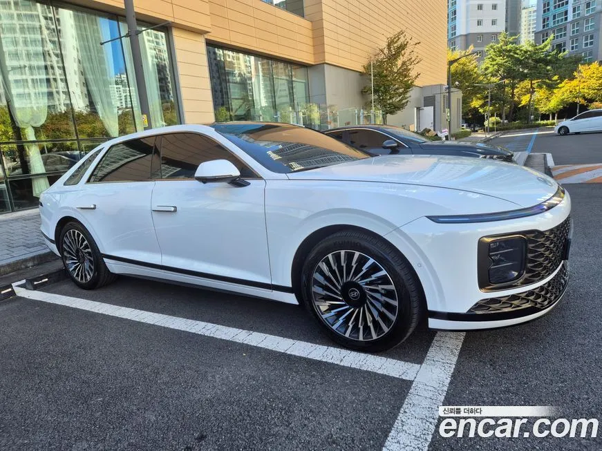 Hyundai Grandeur 2023 из KR, фото 2