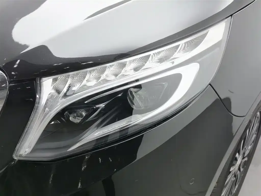 Mercedes-Benz V-Class 2021 из CN, фото 7