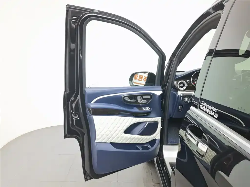 Mercedes-Benz V-Class 2021 из CN, фото 8