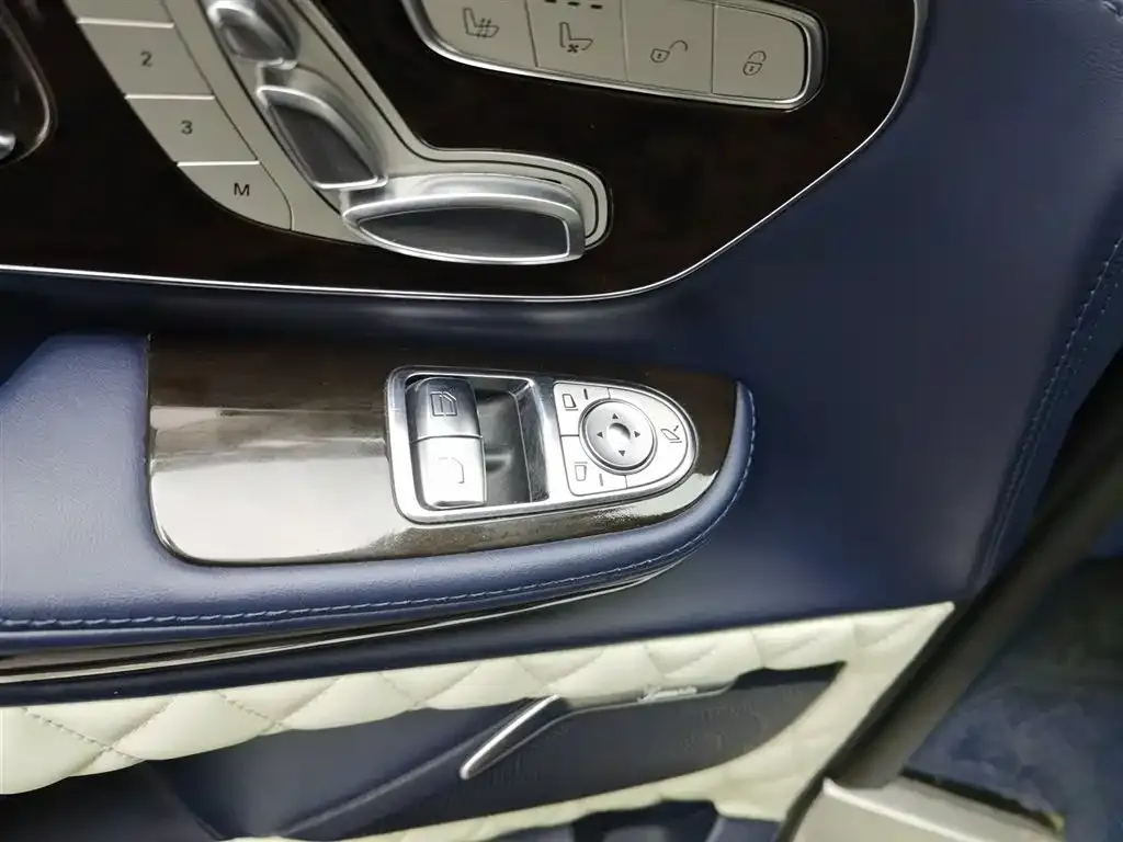 Mercedes-Benz V-Class 2021 из CN, фото 9