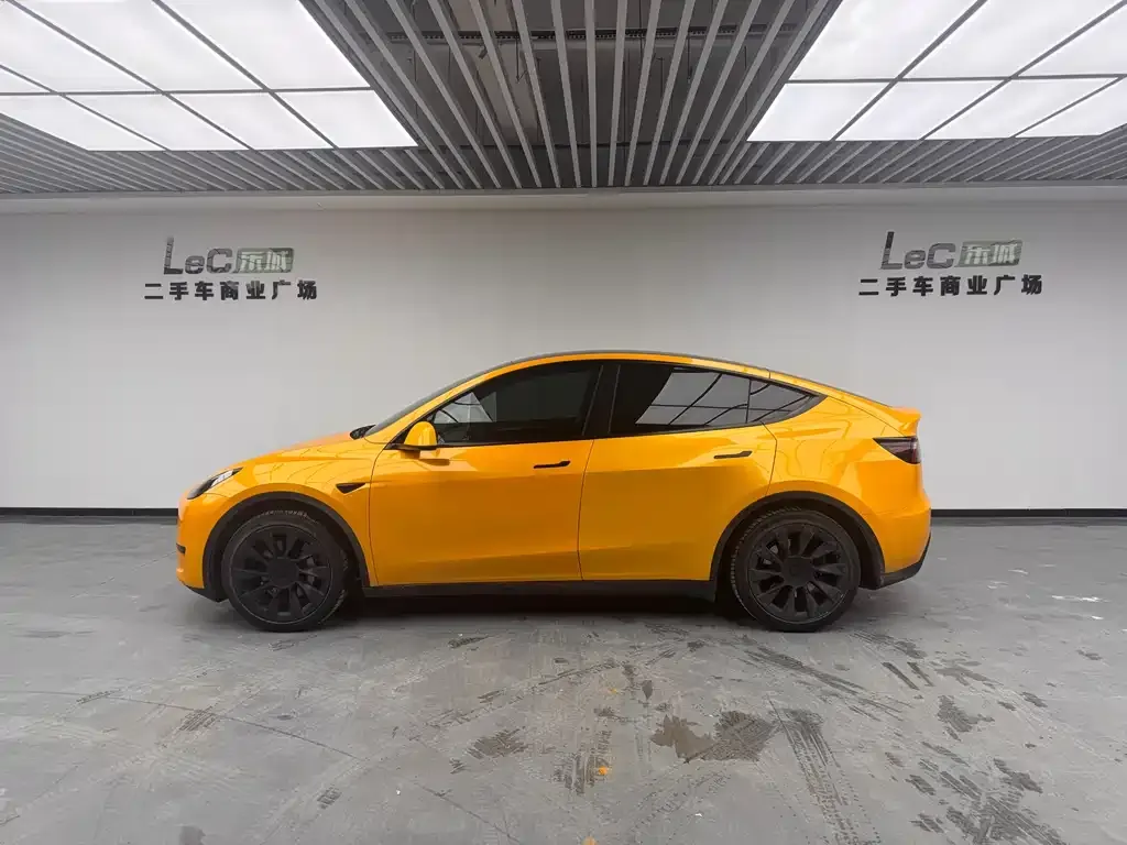 Tesla Model Y — фото 7
