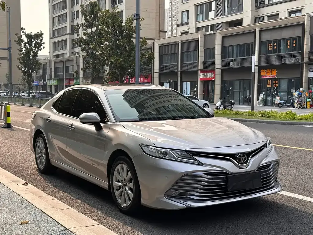 Toyota Camry 2021 из CN, фото 3