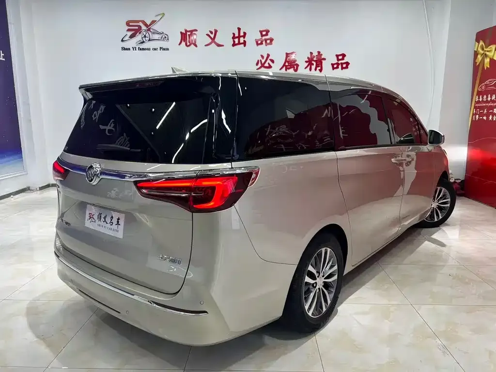 Buick GL8 2021 из CN, фото 5