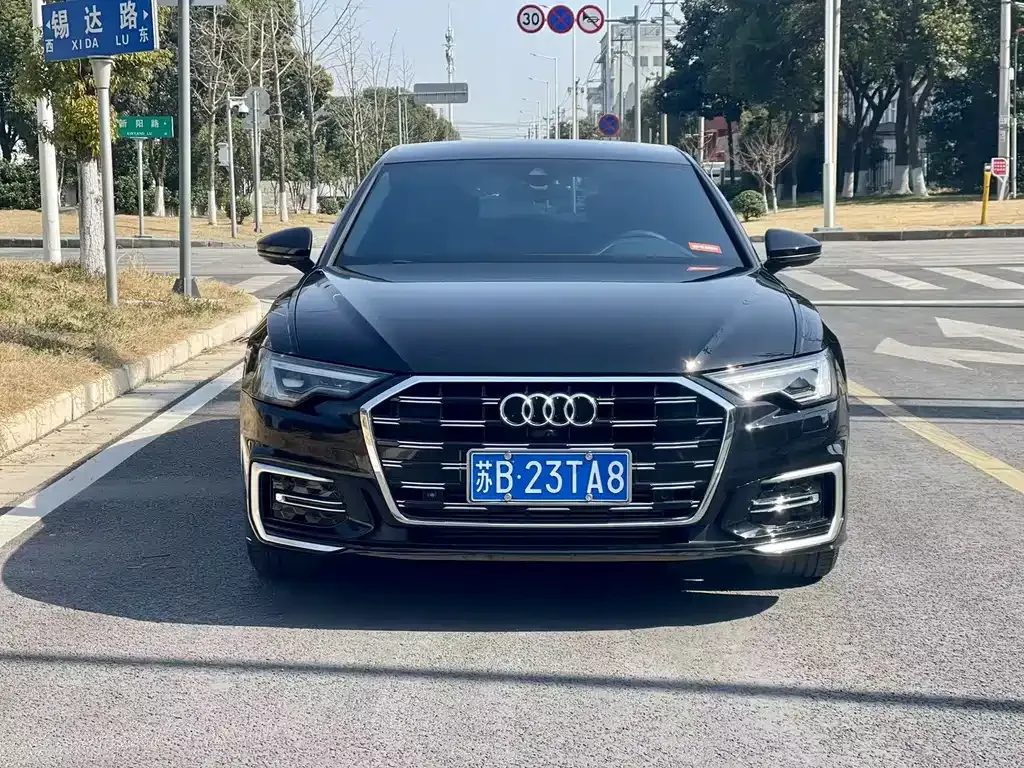 Audi A6L 2023 из CN, фото 2
