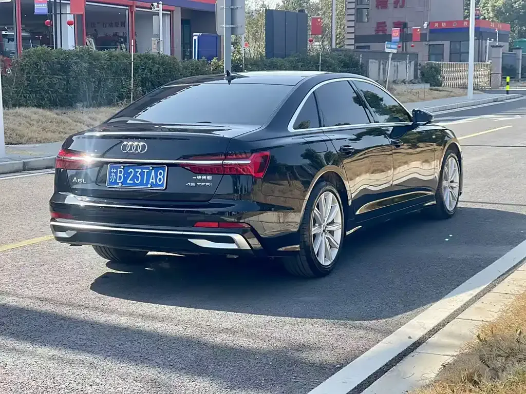 Audi A6L 2023 из CN, фото 4