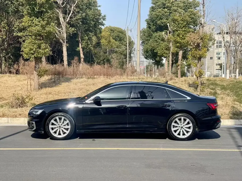 Audi A6L 2023 из CN, фото 7