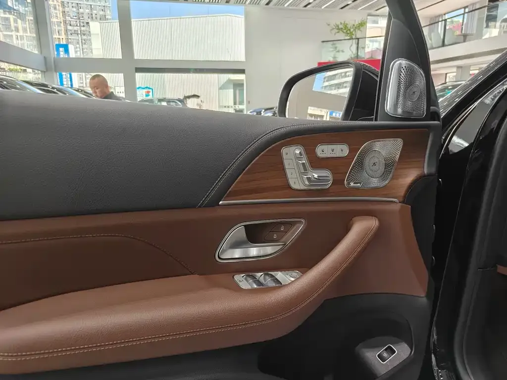 Mercedes-Benz GLS 2024 из CN, фото 9