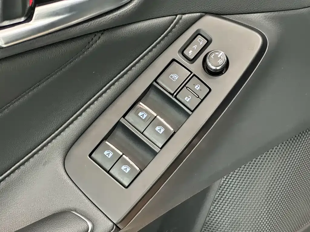 Toyota Avalon 2023 из CN, фото 10