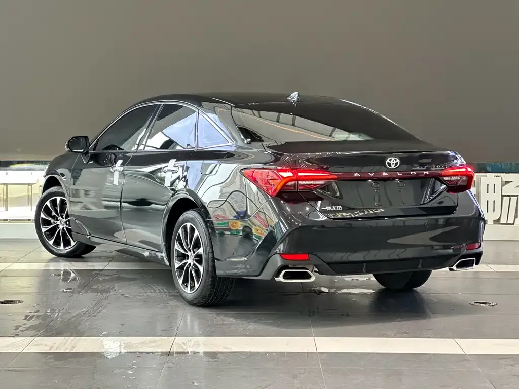 Toyota Avalon 2023 из CN, фото 4