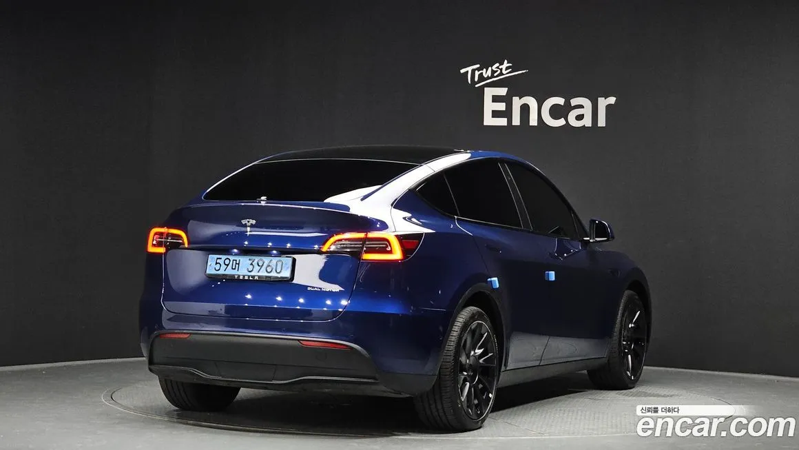 Tesla Model Y 2022 из KR, фото 2