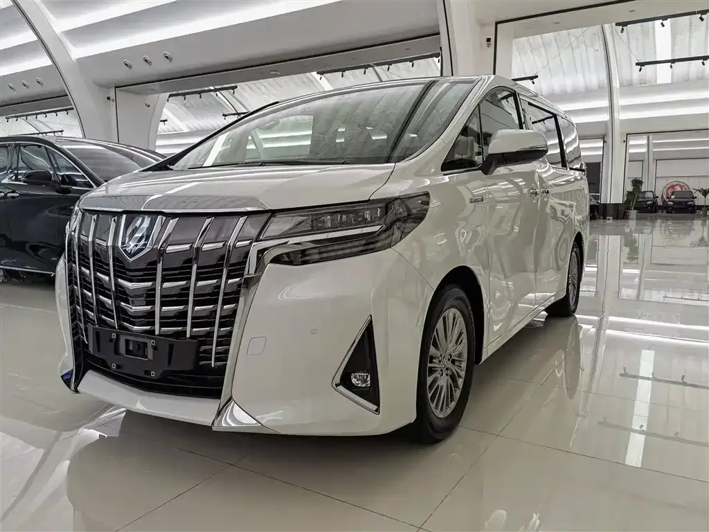 Toyota Alphard 2023 из CN, фото 1