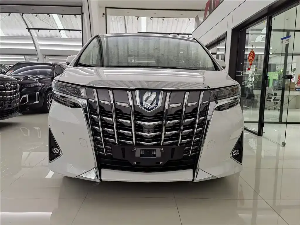 Toyota Alphard 2023 из CN, фото 2