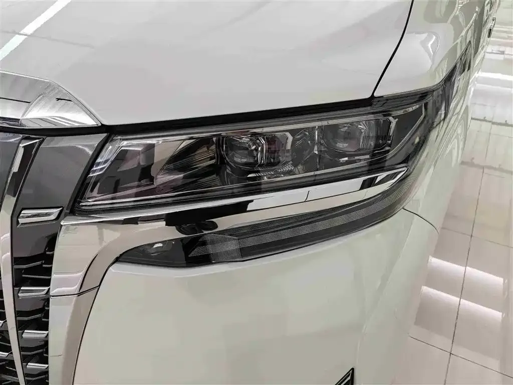 Toyota Alphard 2023 из CN, фото 5
