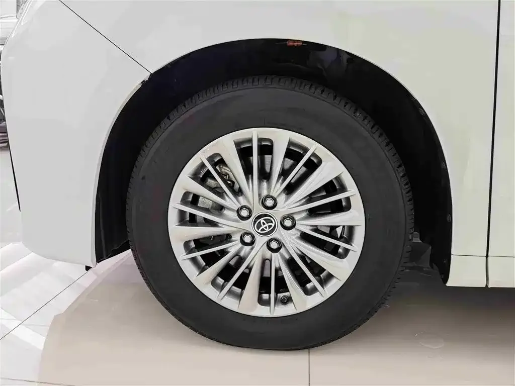 Toyota Alphard 2023 из CN, фото 7