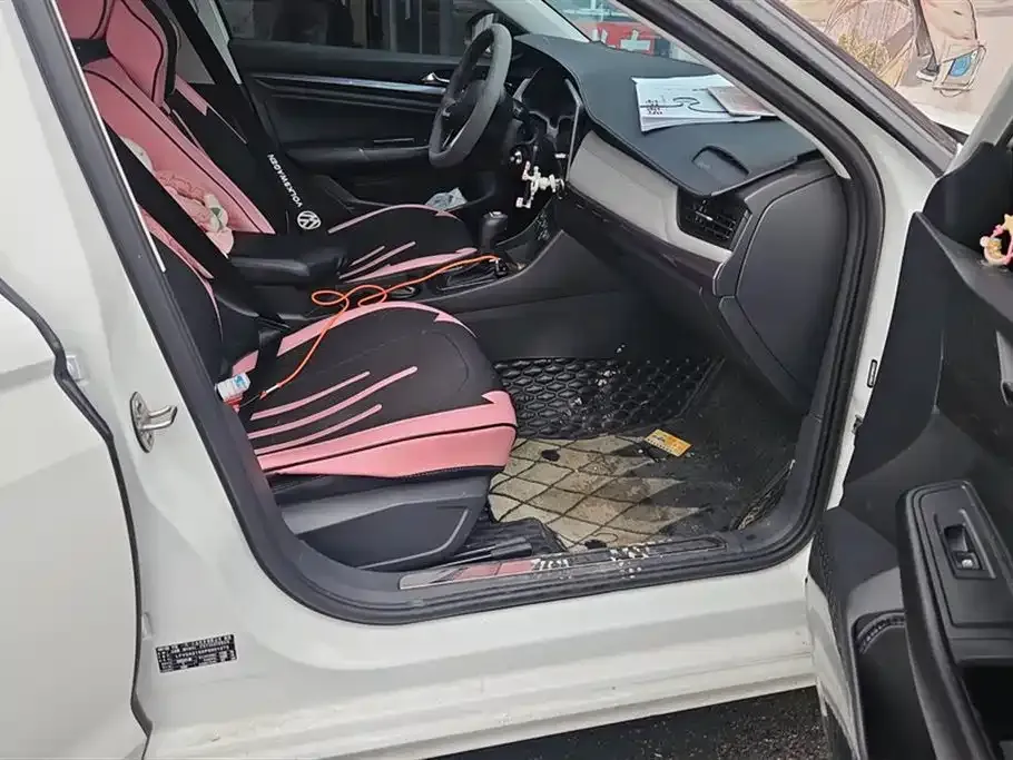Volkswagen Bora 2023 из CN, фото 8