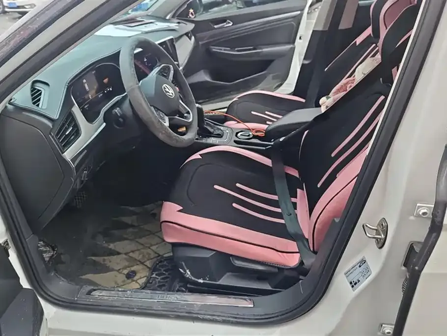 Volkswagen Bora 2023 из CN, фото 9